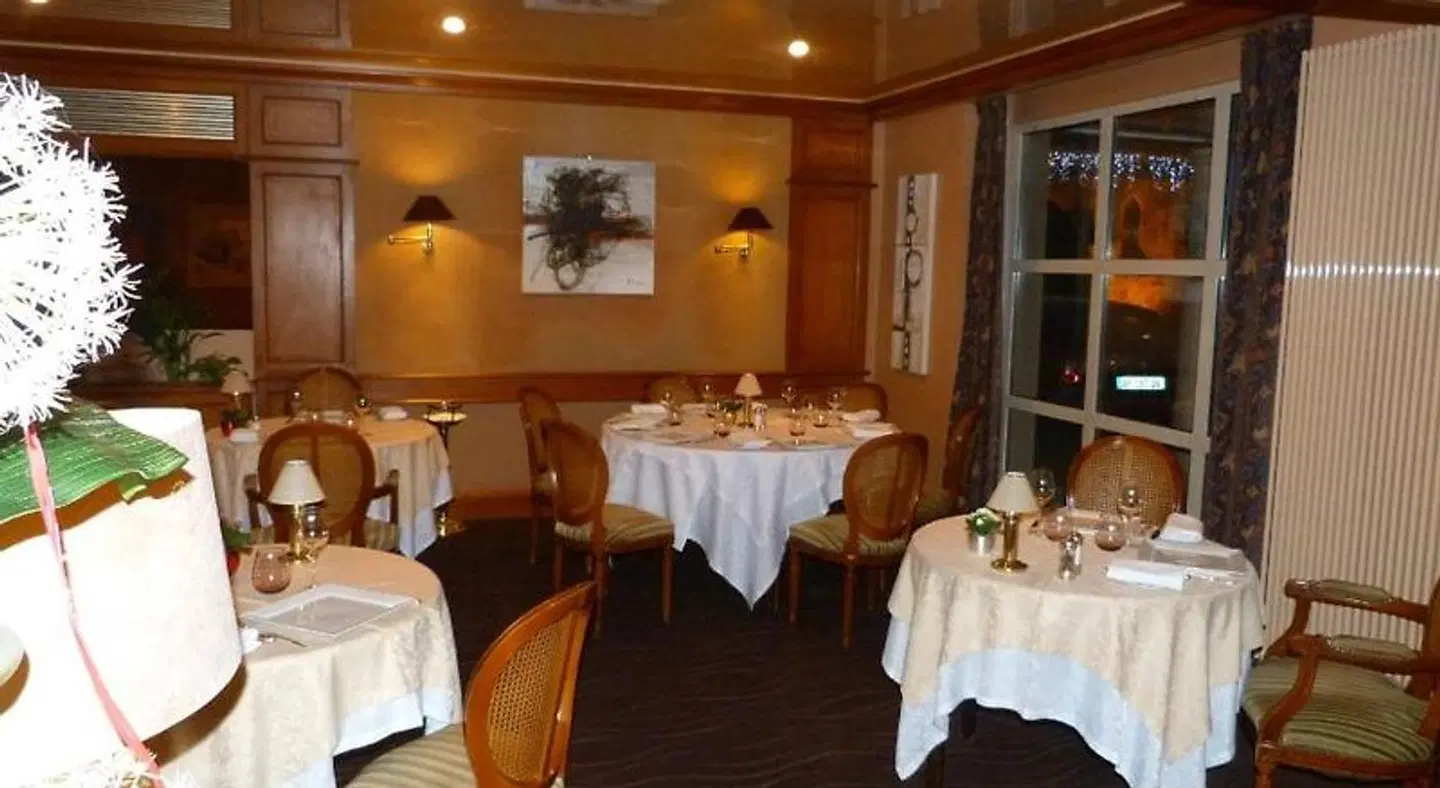Le Gue du Holme RESTAURANT