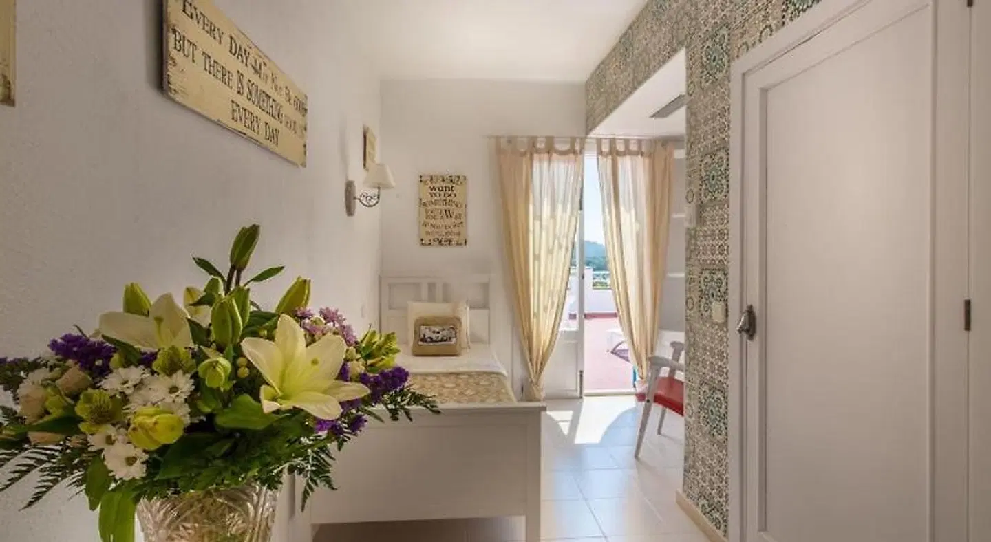 Bella Colina | Vintage Hotel est. 1953 LOUNGE_LOBBY