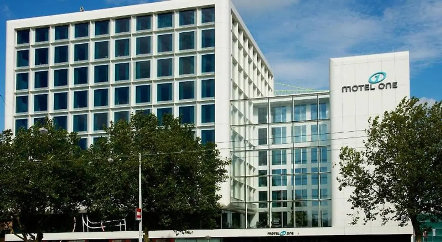 Motel One Amsterdam EXTERIOR