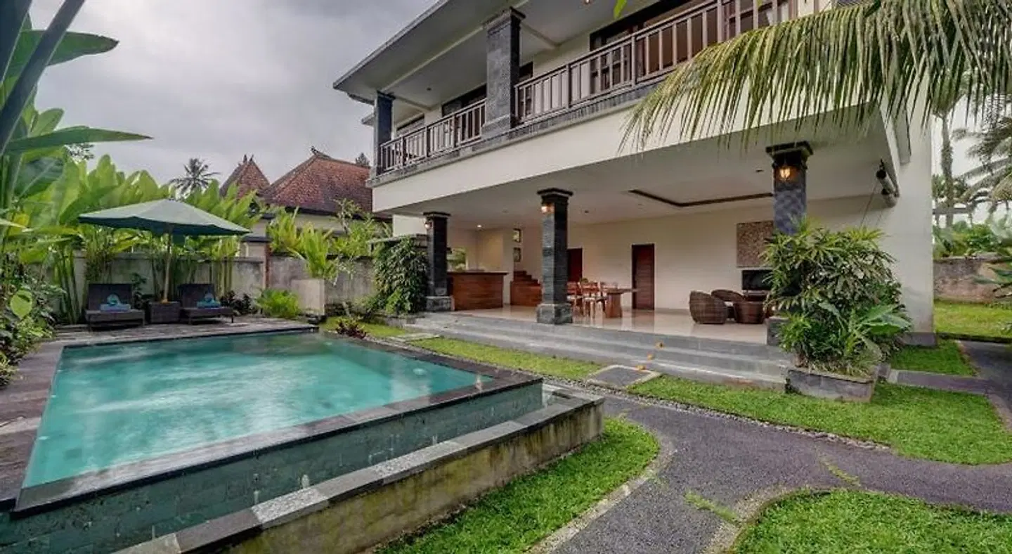Meng Bengil Villa INDOOR_POOL