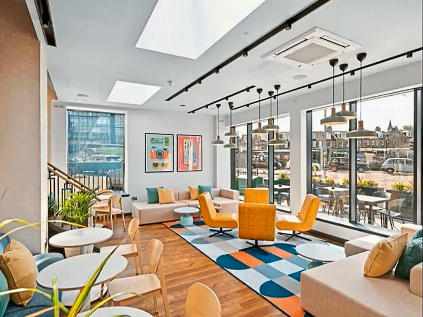Garner Haymarket & Military Tattoo Paket LOUNGE_LOBBY
