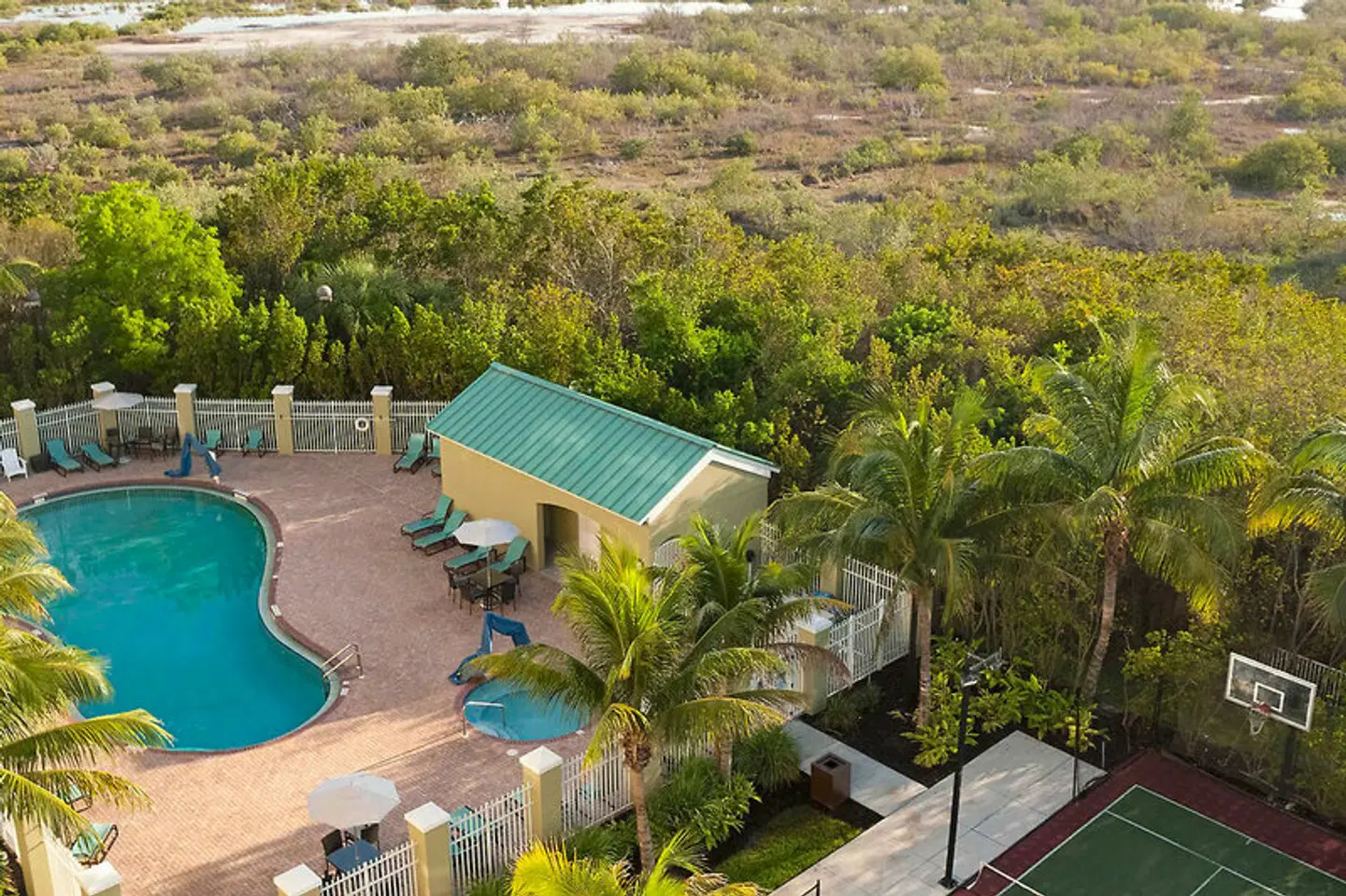 Residence Inn Fort Myers Sanibel EXTERIOR