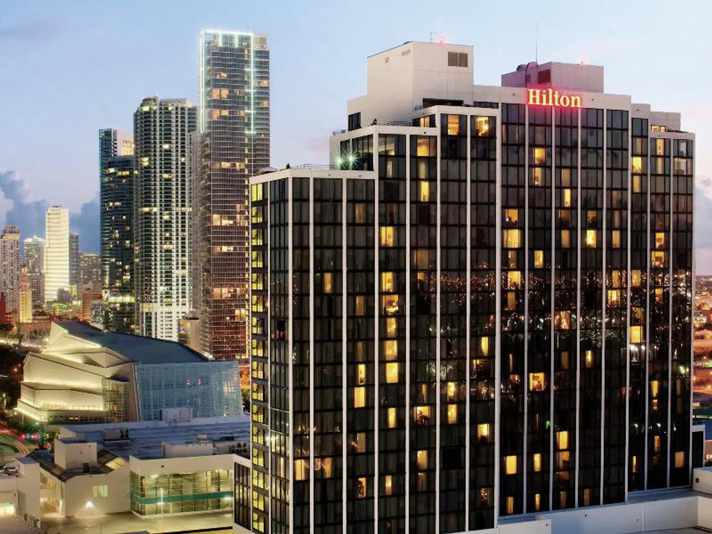 Hilton Miami Downtown EXTERIOR