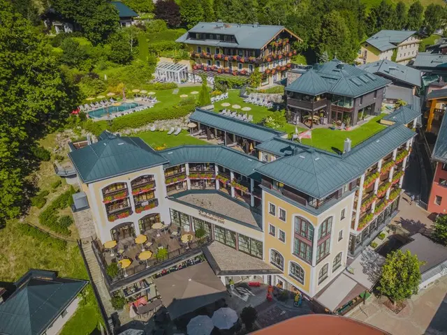 Hotel Saalbacher Hof EXTERIOR