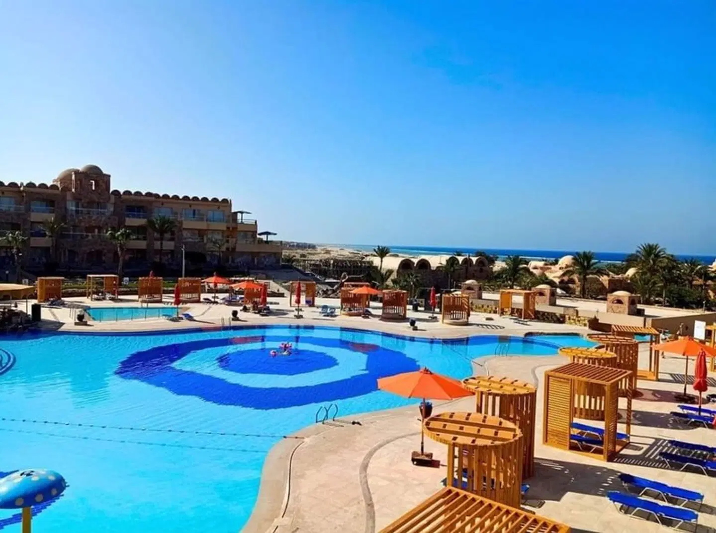 Utopia Beach OUTDOOR_POOL