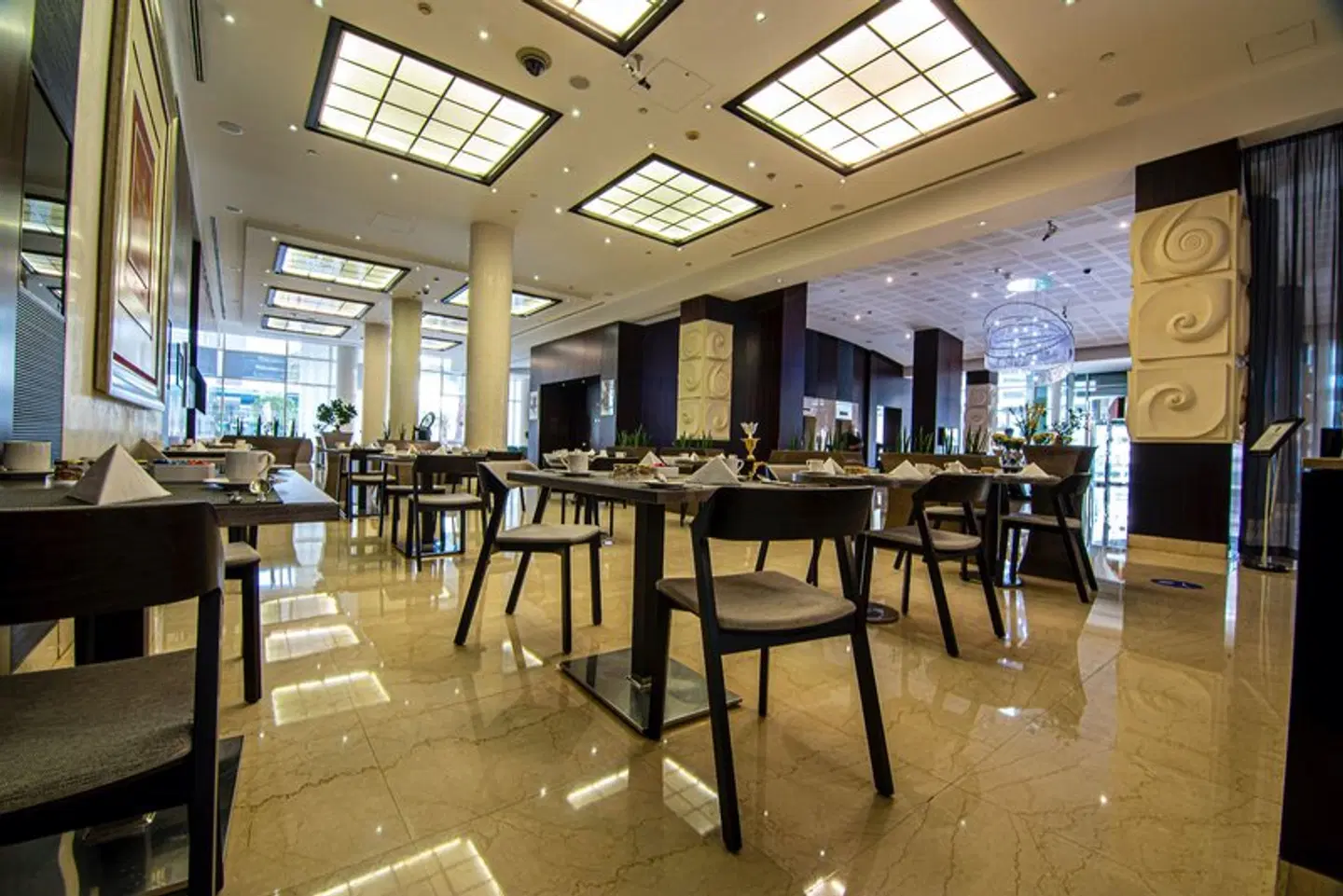 Novotel Dubai World Trade Center Bar