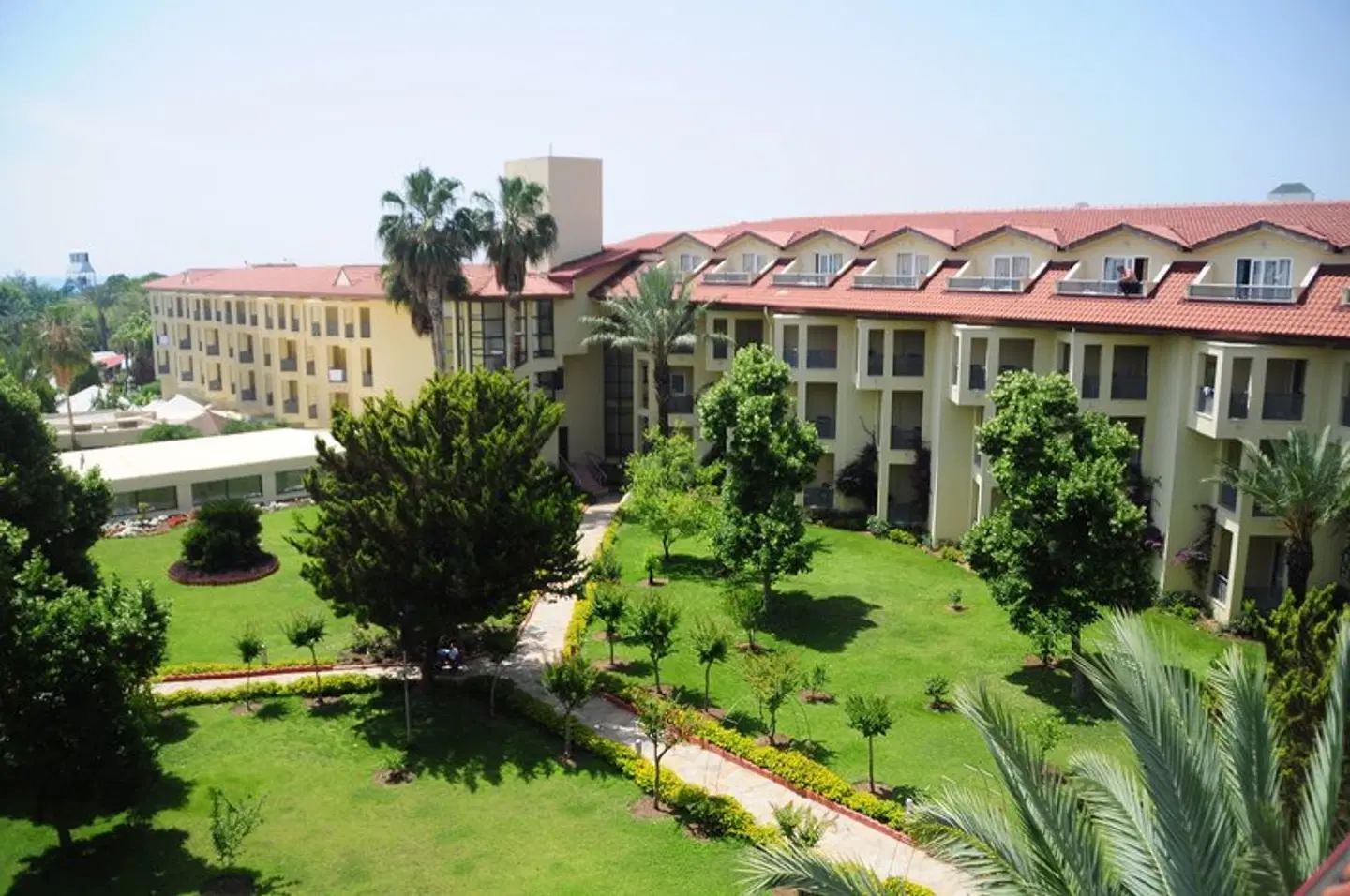 Le Jardin Resort EXTERIOR