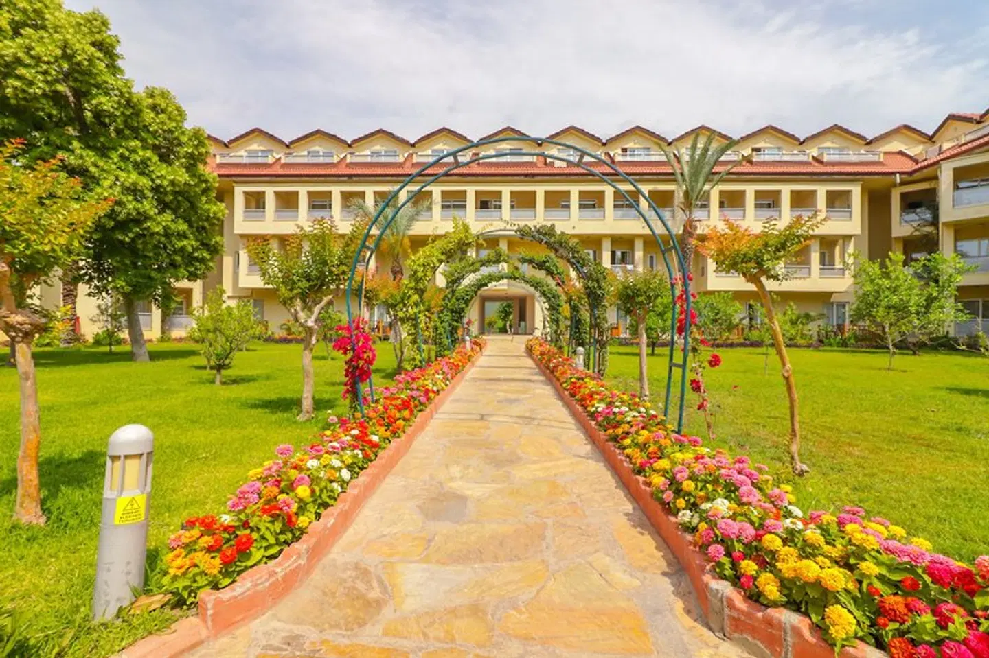 Le Jardin Resort EXTERIOR