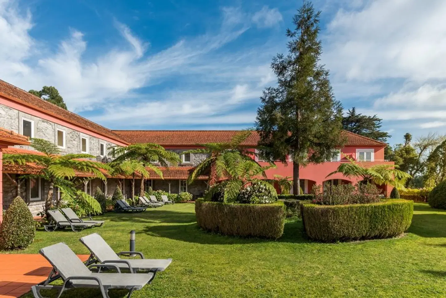 Enotel Santo da Serra Garten