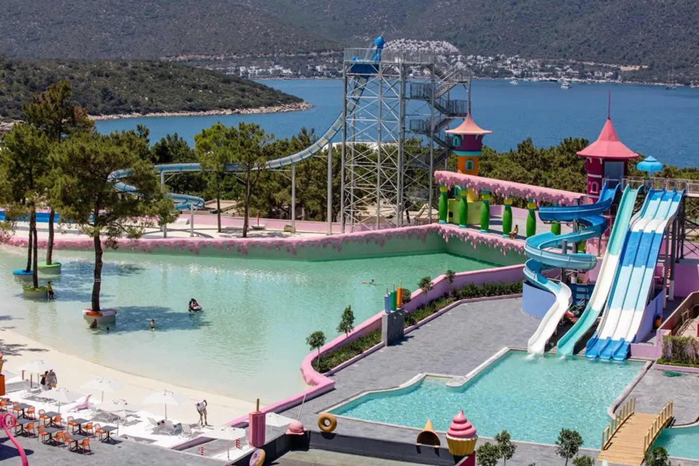 Vogue Hotel Supreme Bodrum OUTDOOR_POOL