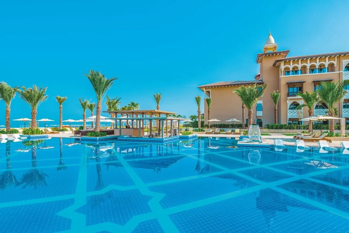 Club Privé by Rixos Saadiyat Island OUTDOOR_POOL