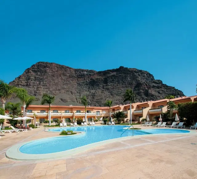 Jardin del Conde Appartements OUTDOOR_POOL
