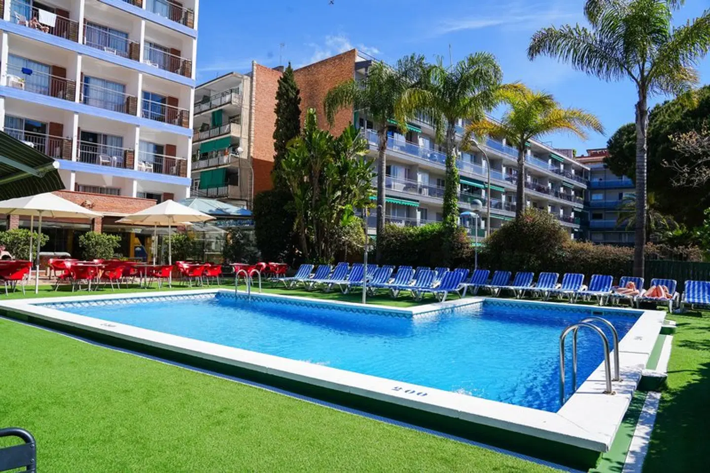 htop Palm Beach OUTDOOR_POOL