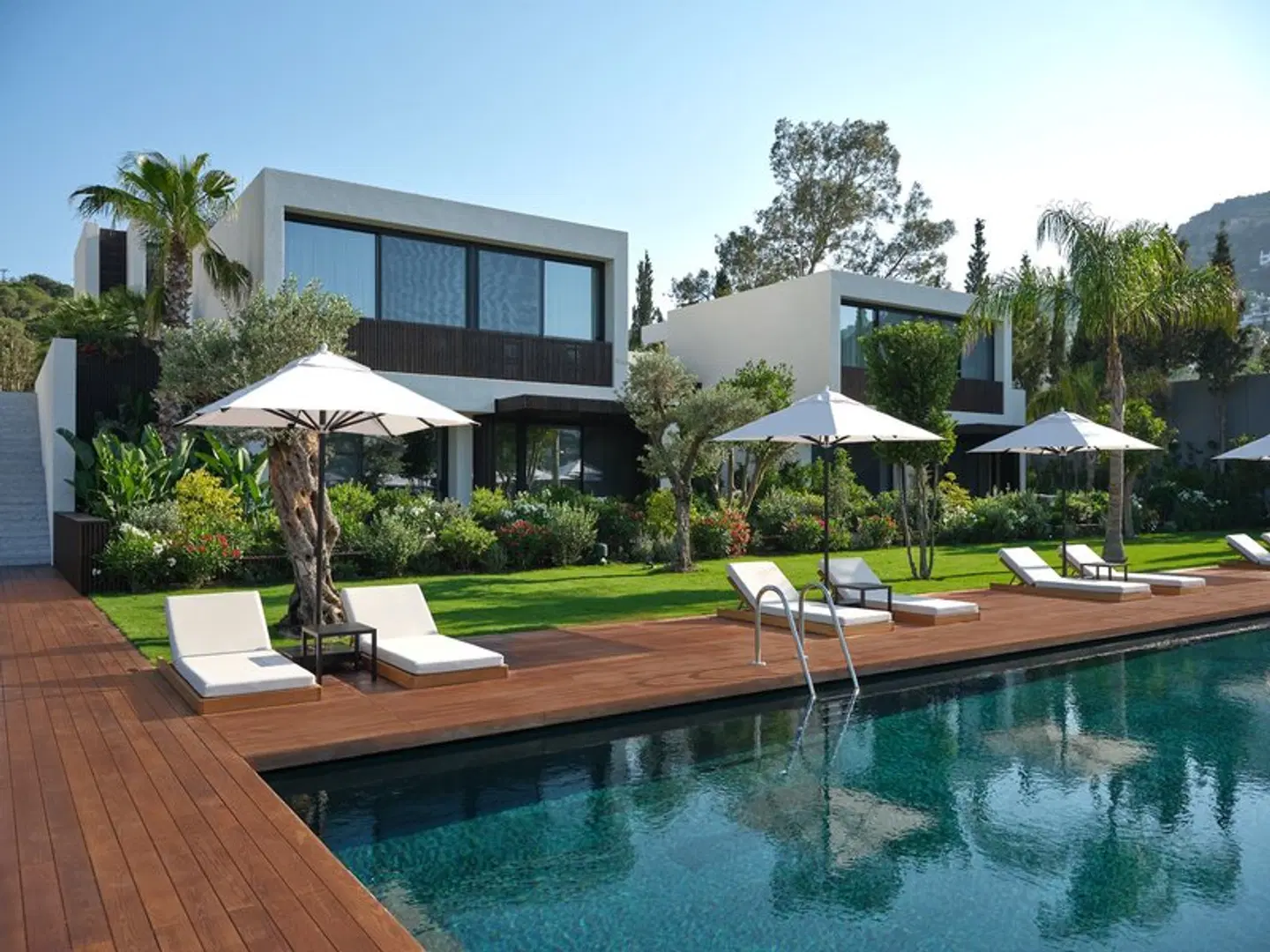 Caja by Maxx Royal OUTDOOR_POOL