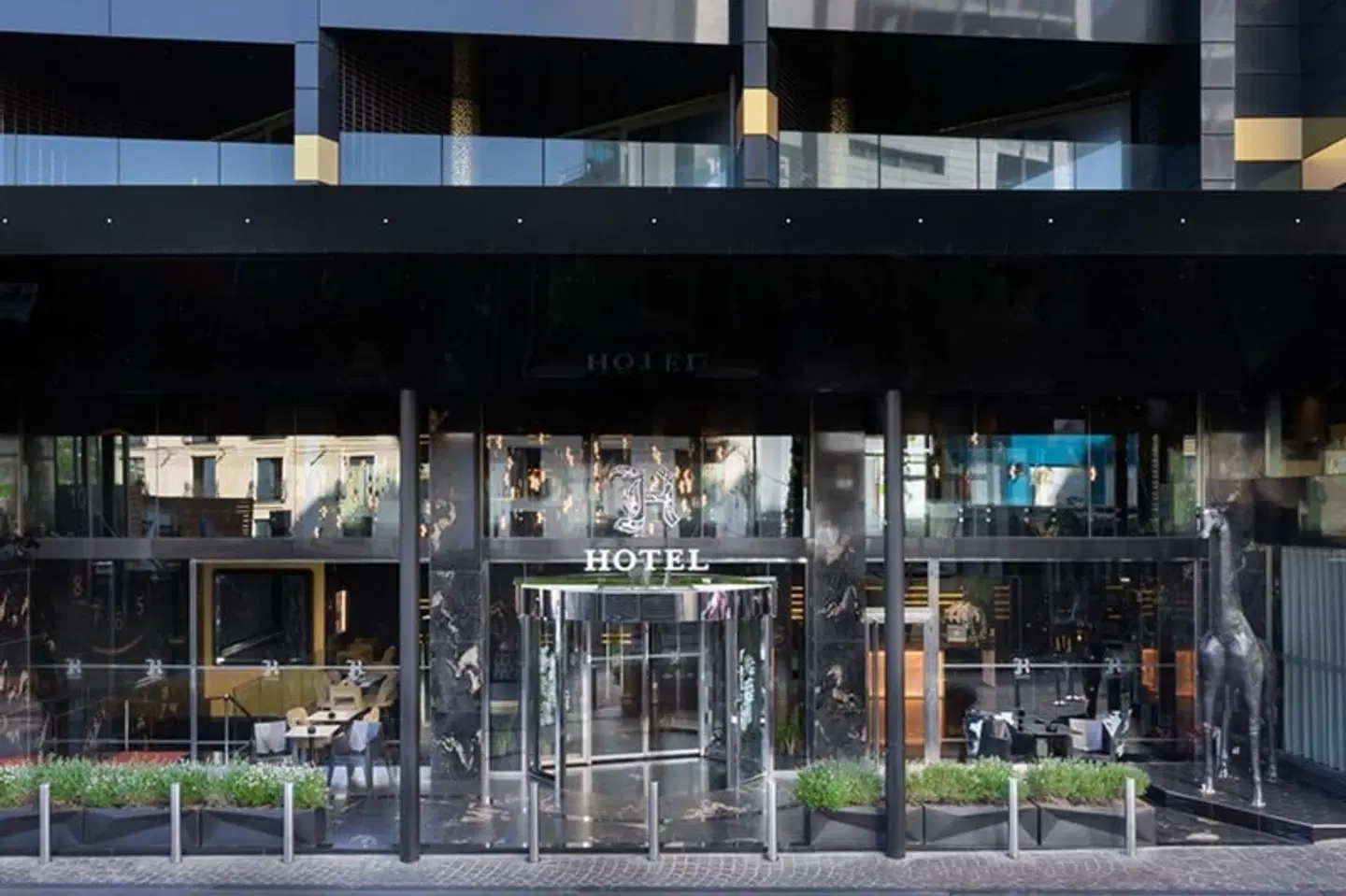 Hugo's Boutique Hotel EXTERIOR