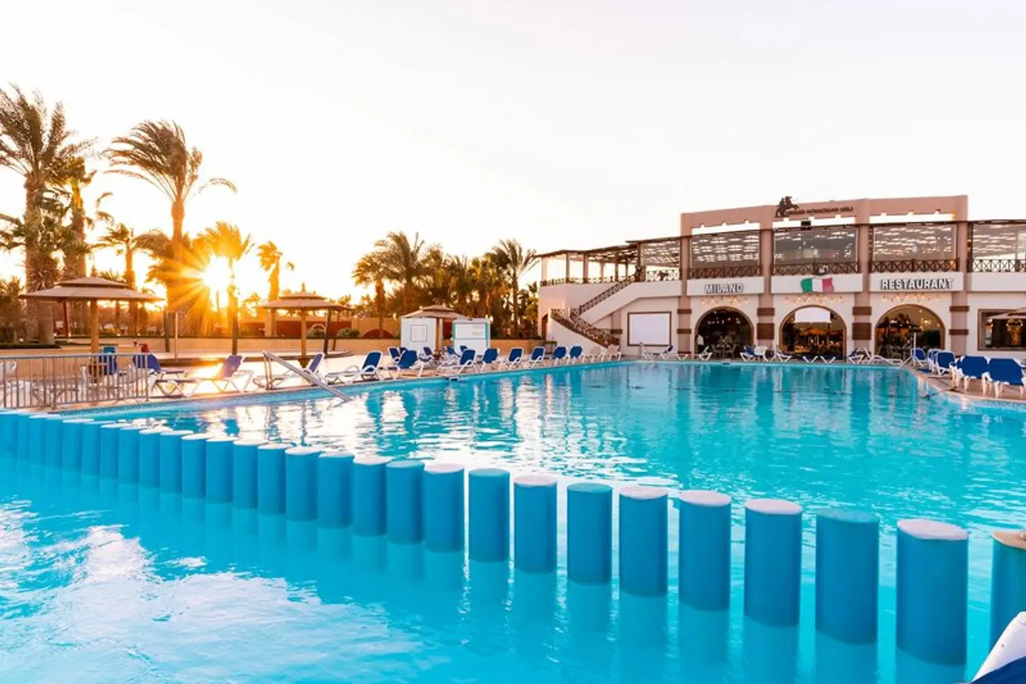 Aladdin Beach Resort OUTDOOR_POOL