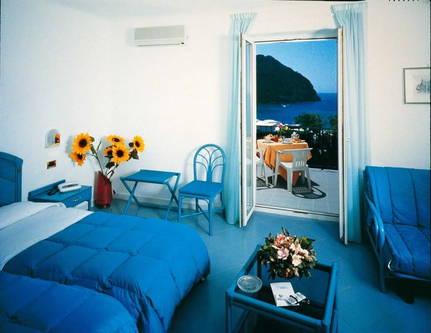 Capizzo ROOM_EXAMPLE