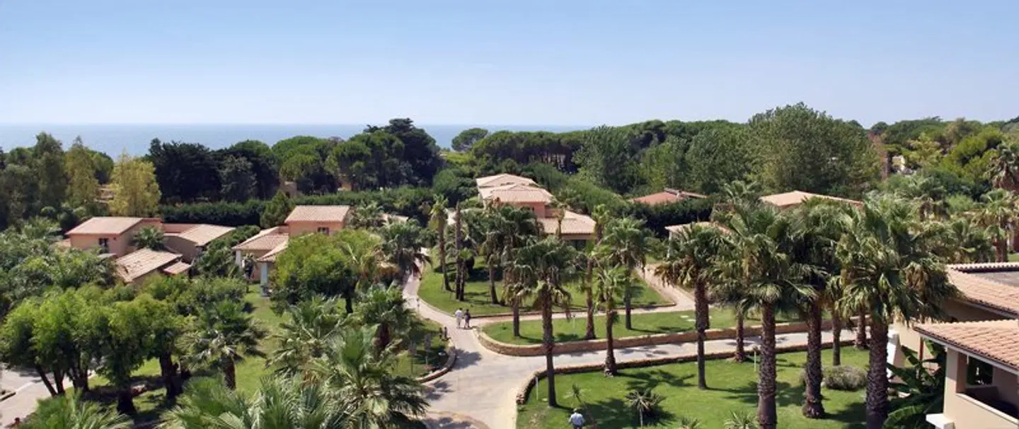 TH Le Castella Baia degli Dei Village Garten