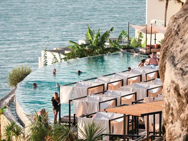 Nobus Hotel & Spa Restaurant