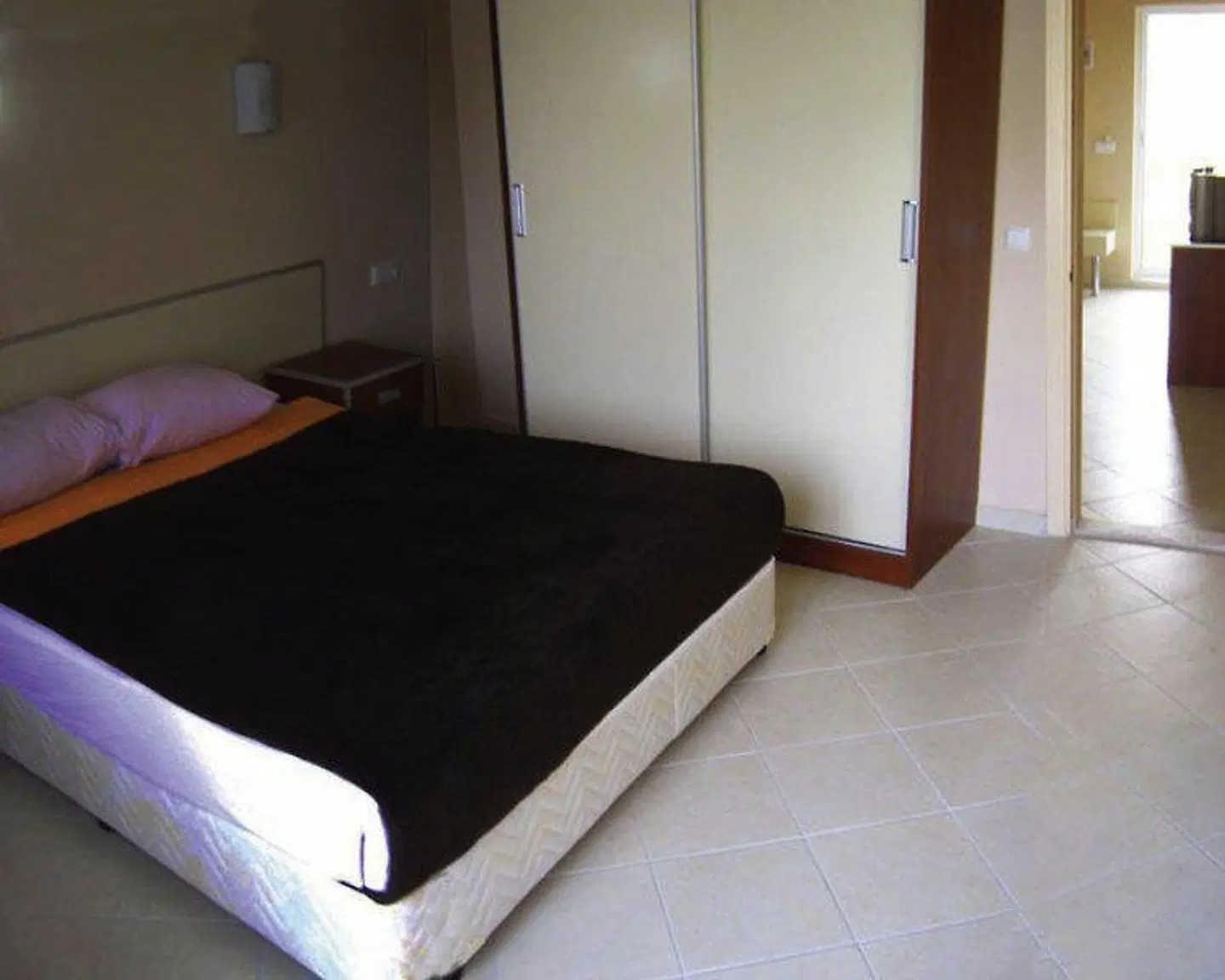 Sayanora Park ROOM_EXAMPLE